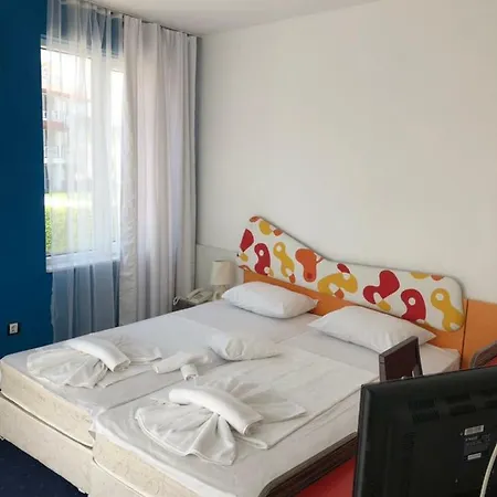 Apolonis Hotel 3*